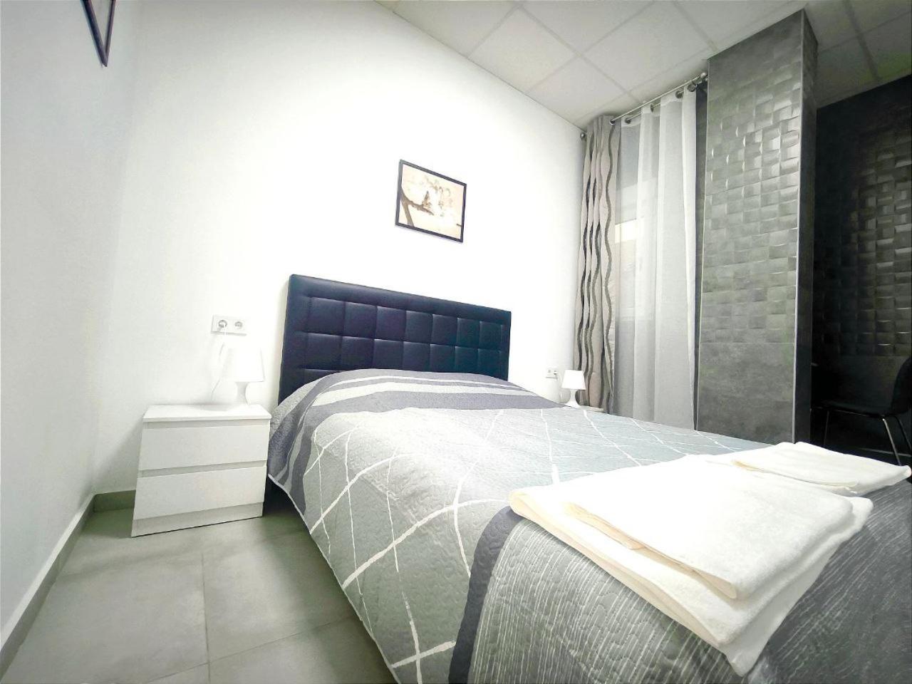 Apartamentos Sant Roc Валенсия Экстерьер фото